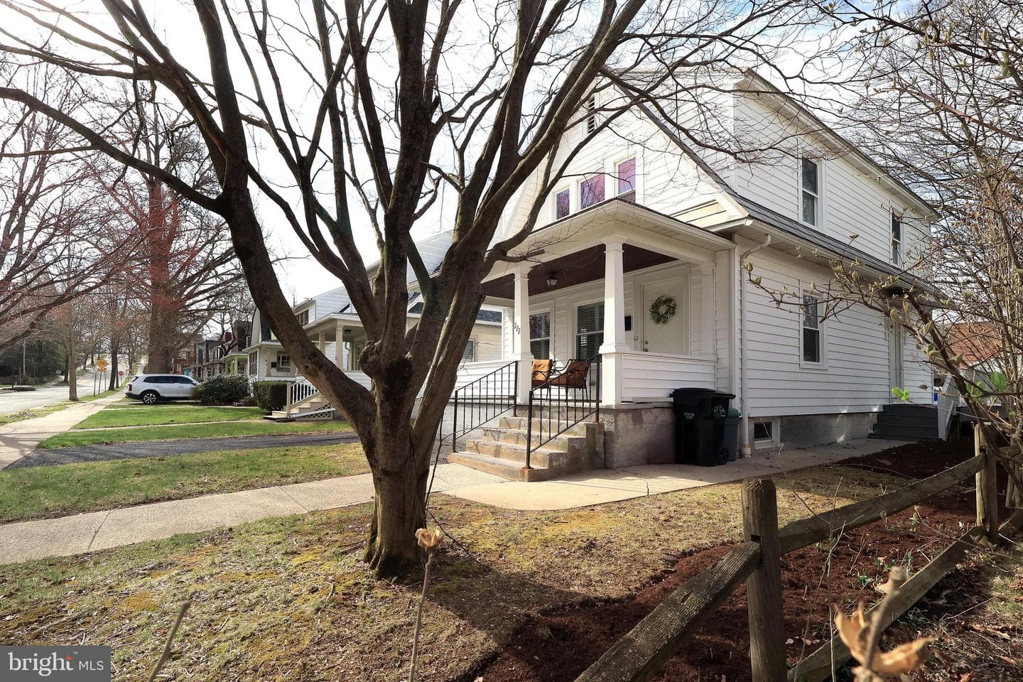 222 S Gill Street photo 4
