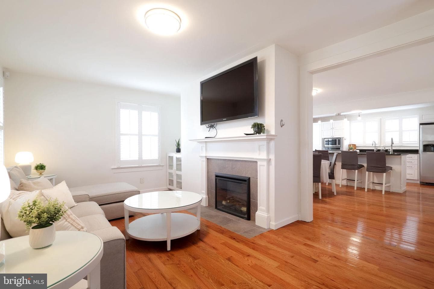 222 S Gill Street photo 8
