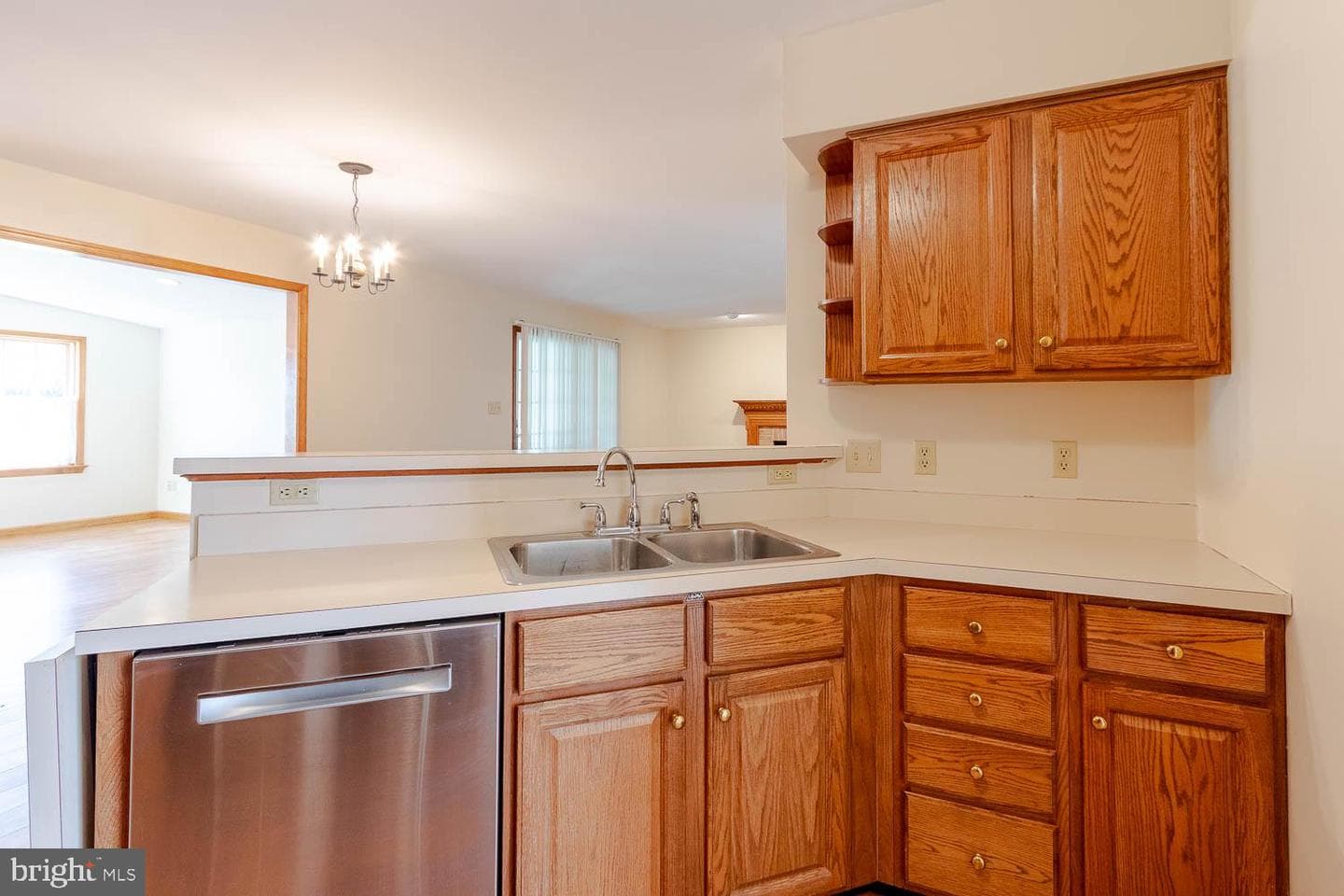 1460 Yardal Road photo 17