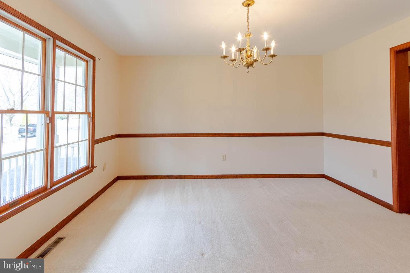1460 Yardal Road photo 19