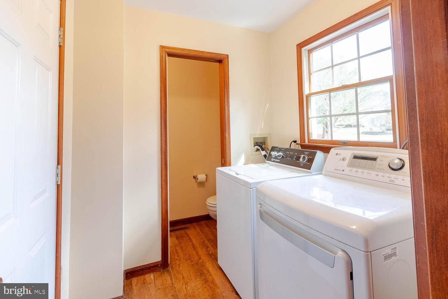 1460 Yardal Road photo 21
