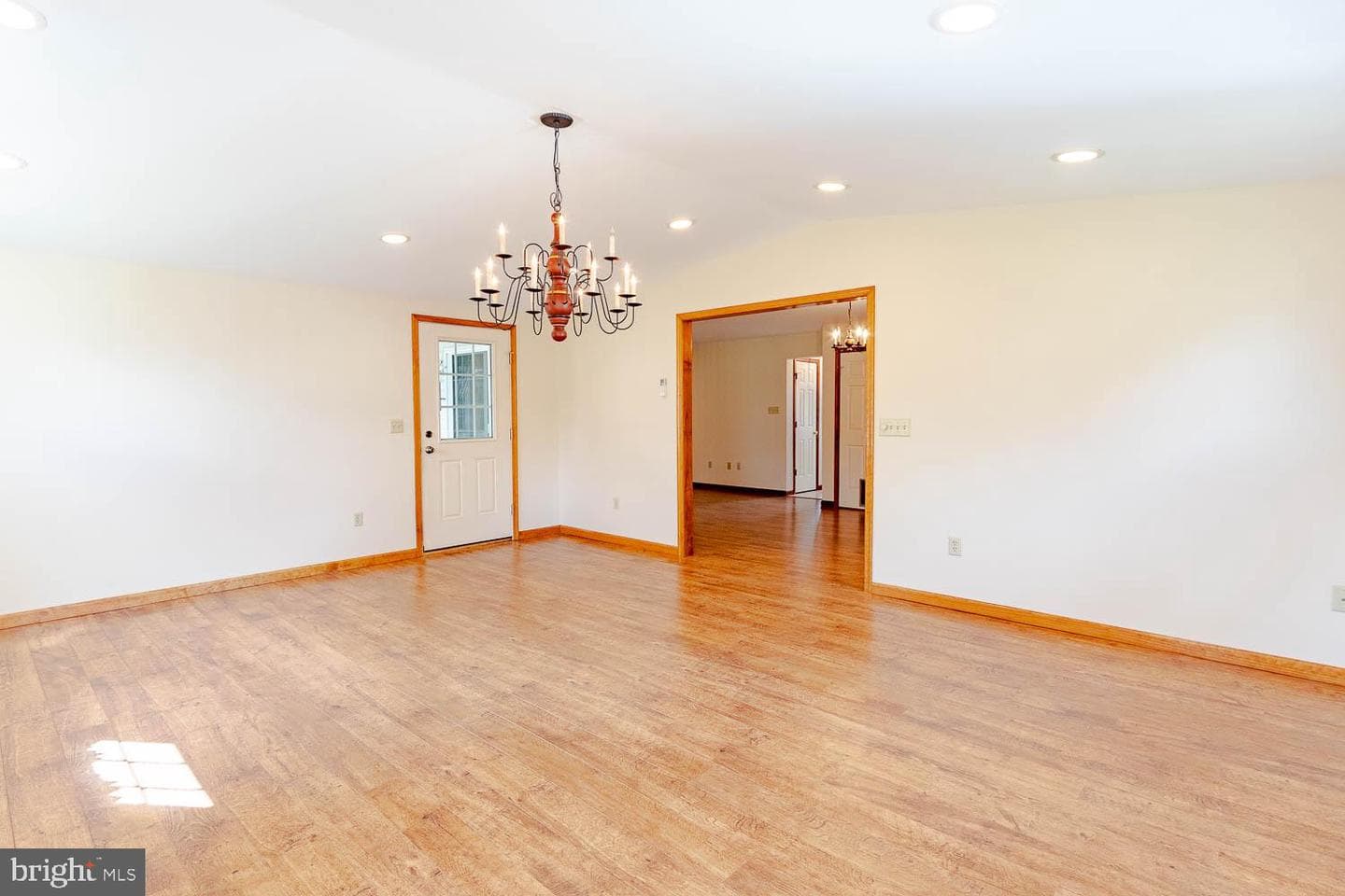 1460 Yardal Road photo 25