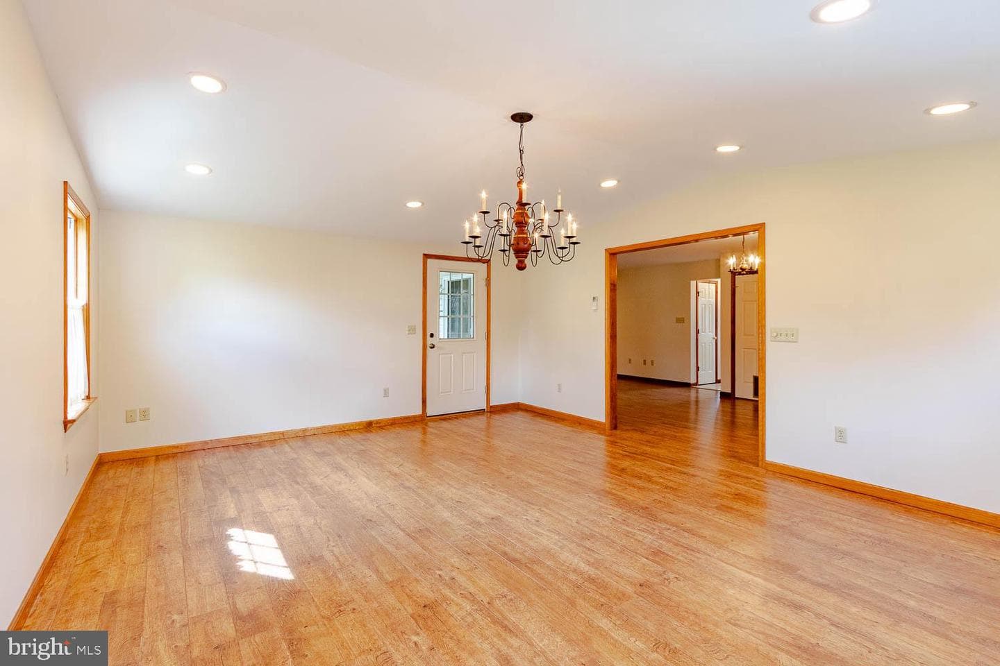 1460 Yardal Road photo 26