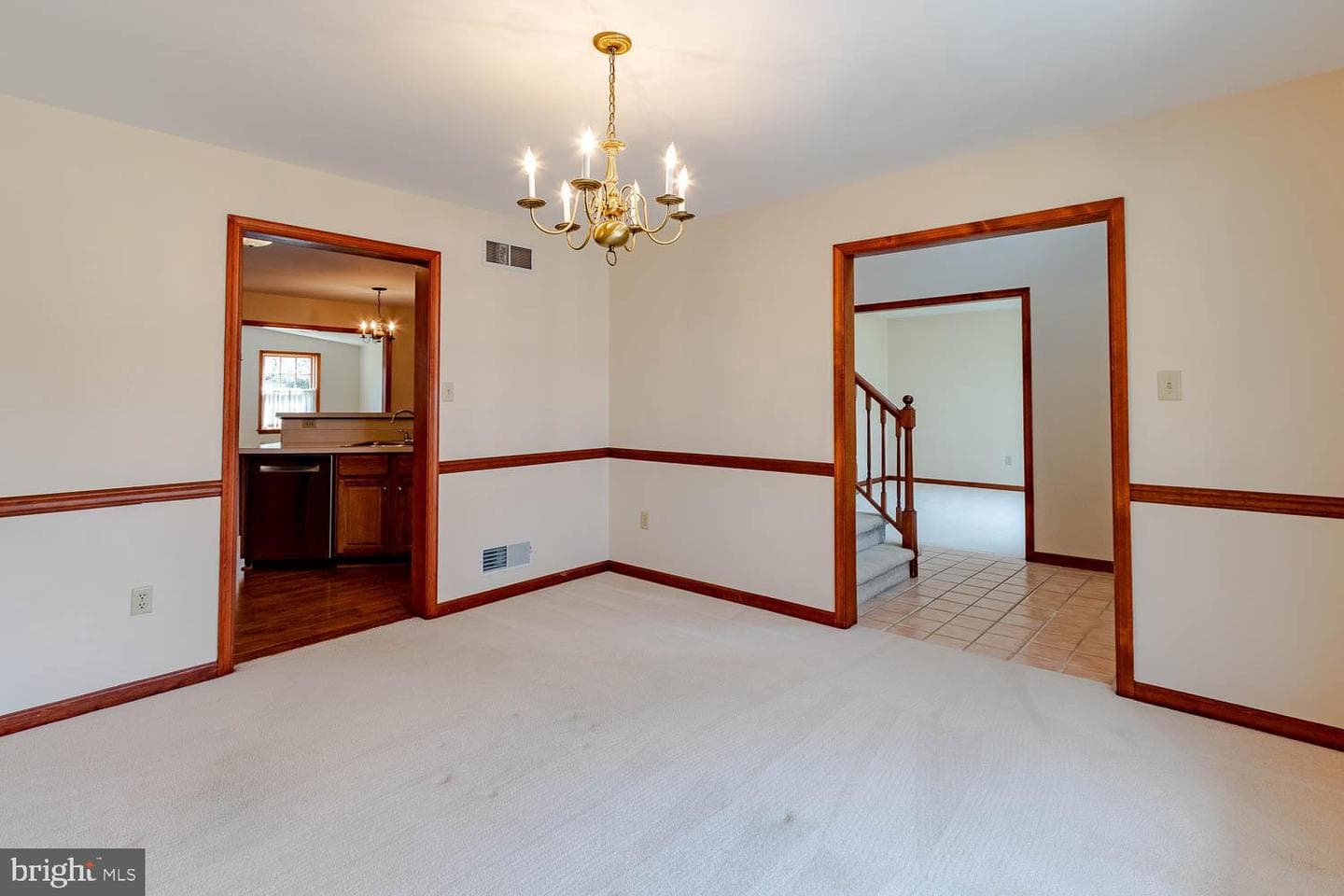 1460 Yardal Road photo 30