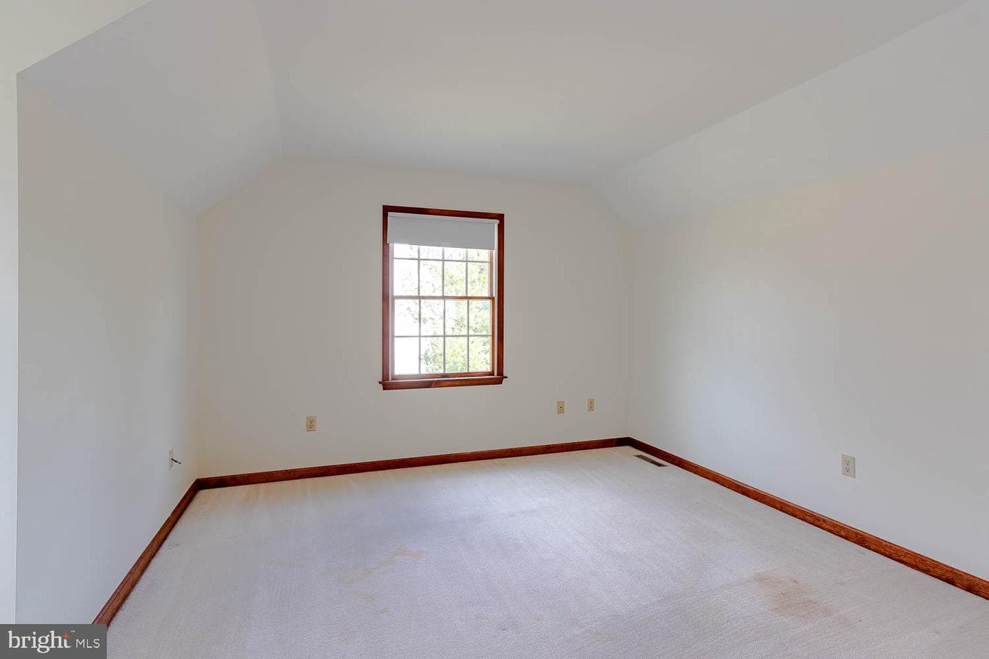 1460 Yardal Road photo 37