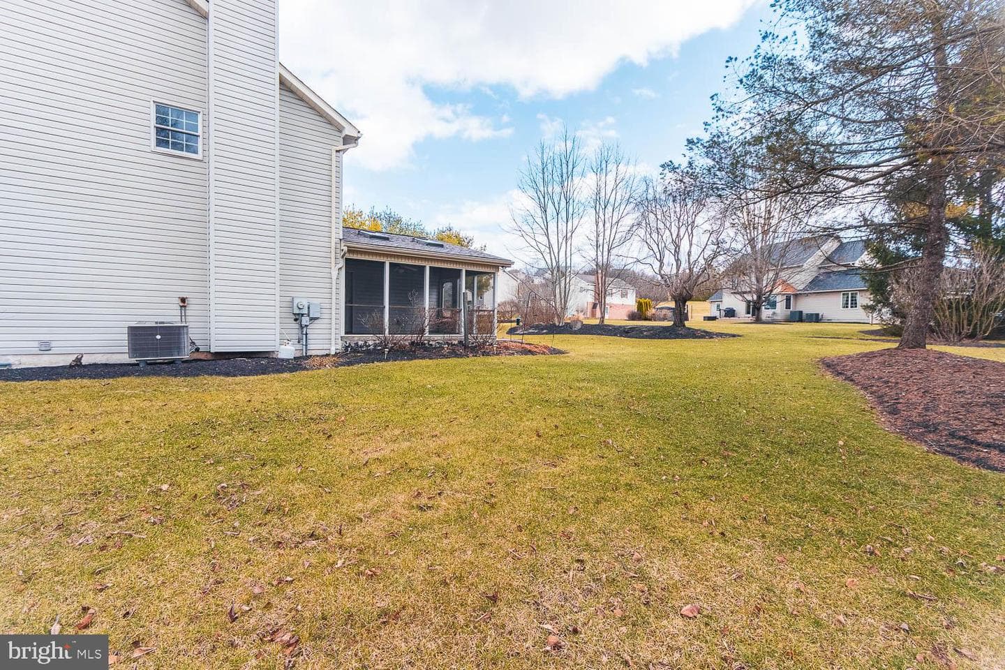 1460 Yardal Road photo 55