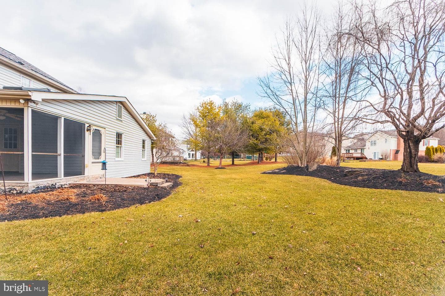 1460 Yardal Road photo 57