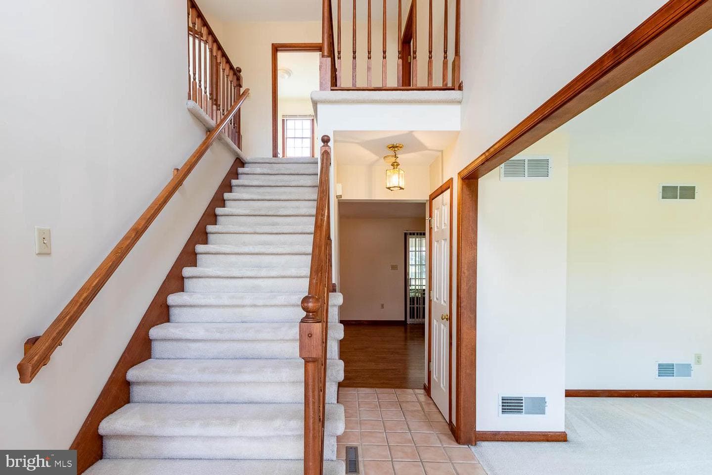 1460 Yardal Road photo 7