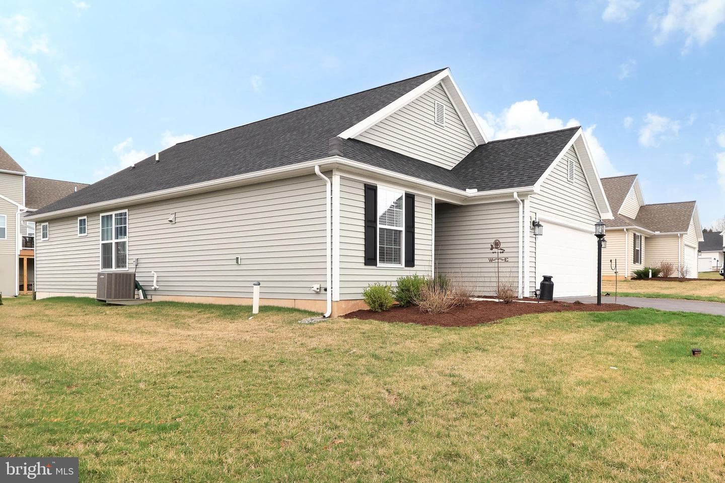 145 Kephart Street photo 2