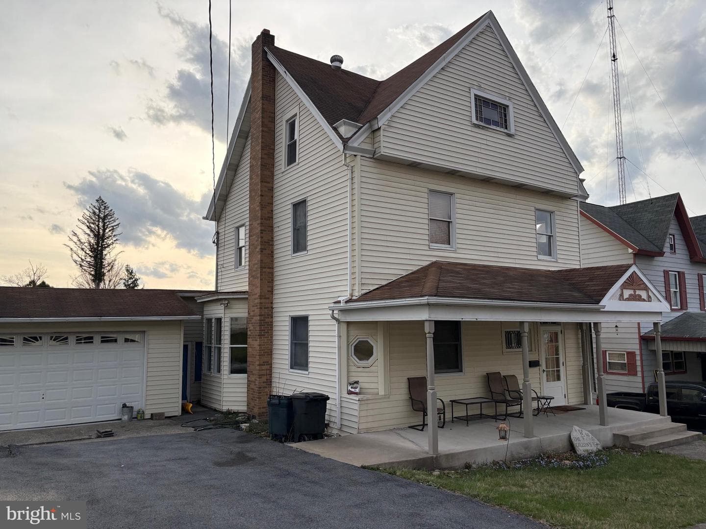 219 South Front Street photo 22