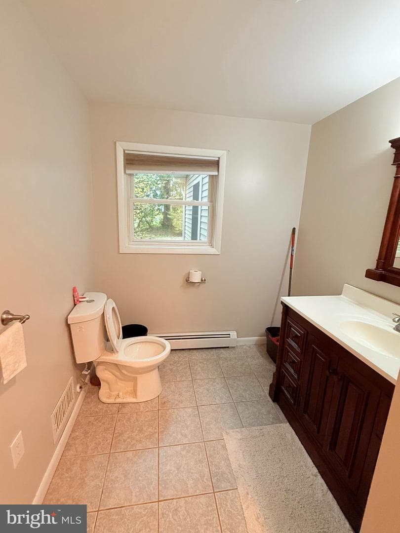 242 Spring Street photo 12