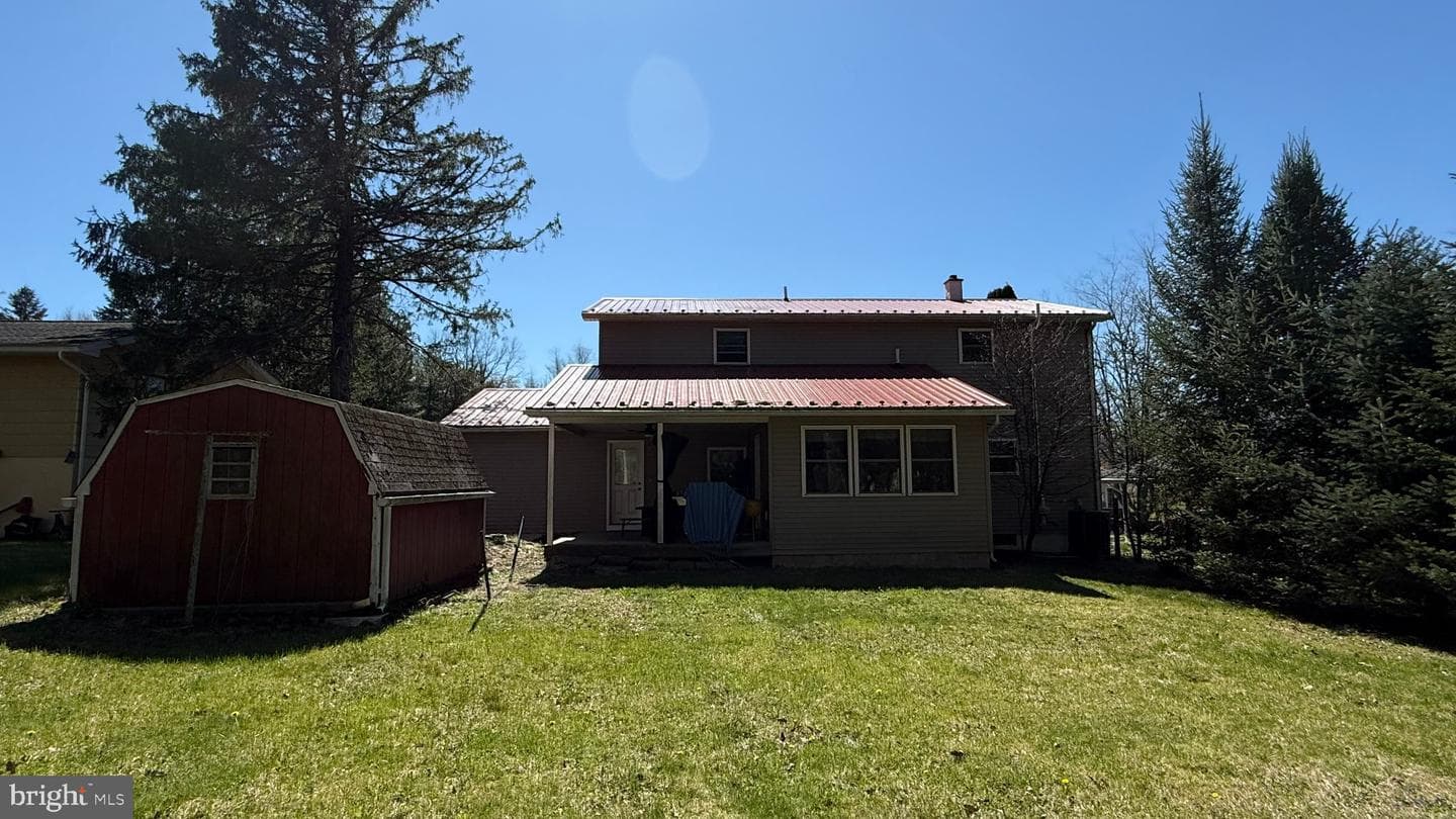 242 Spring Street photo 29