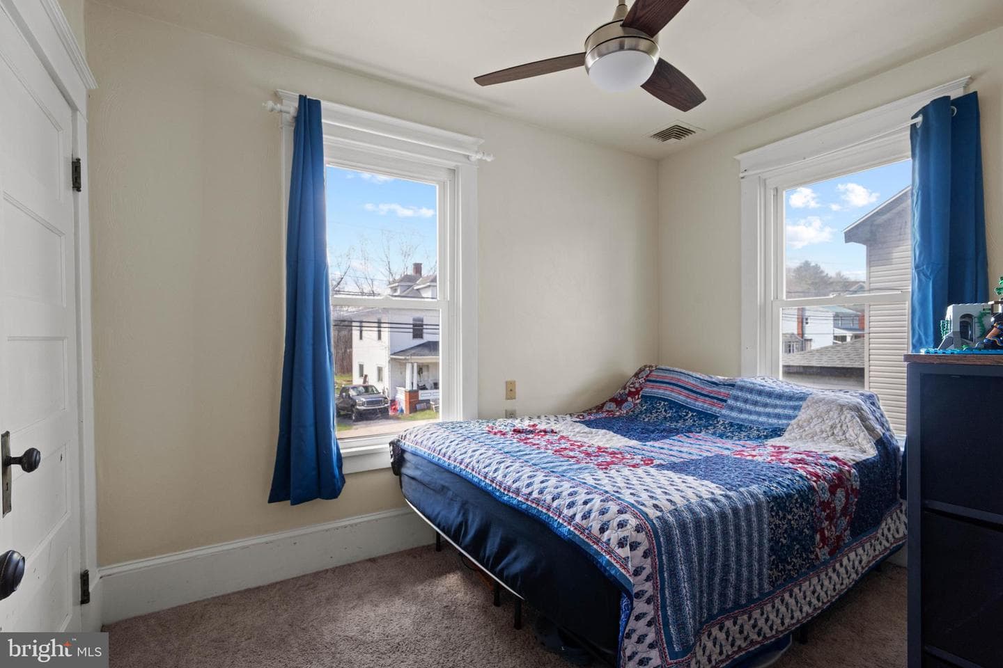 209 S High Street photo 26