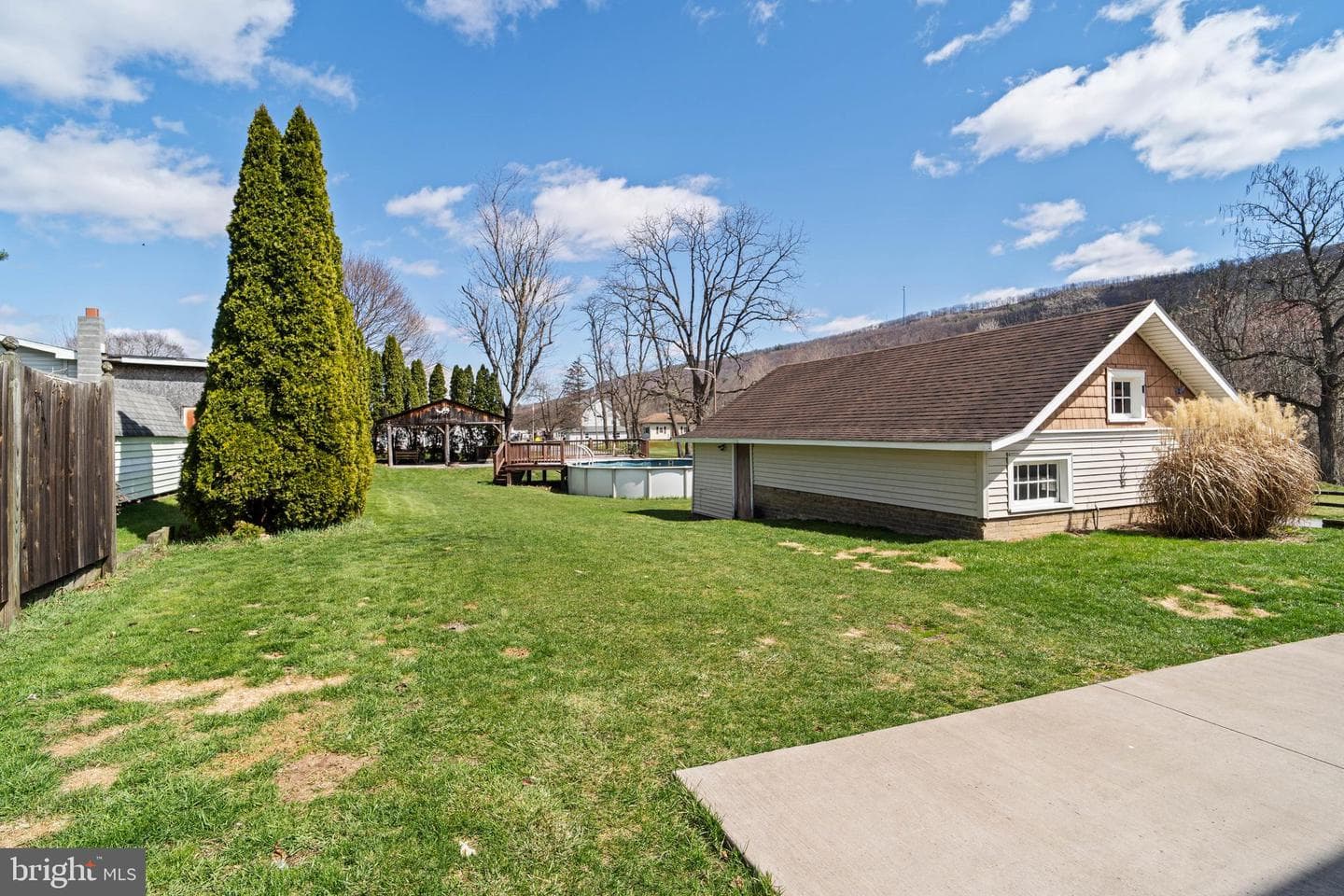 209 S High Street photo 29