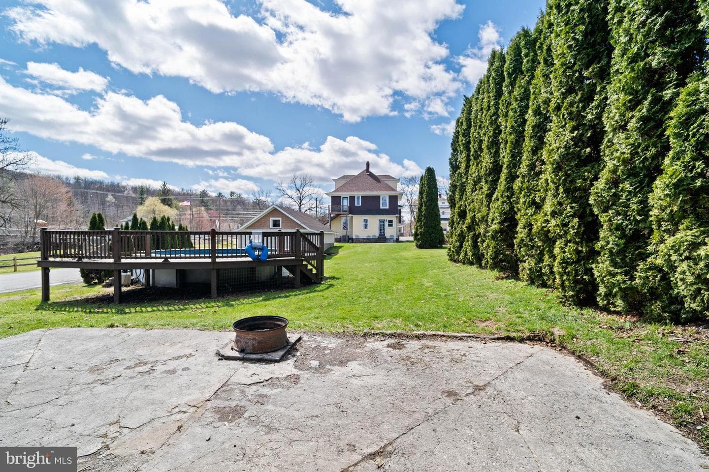 209 S High Street photo 32
