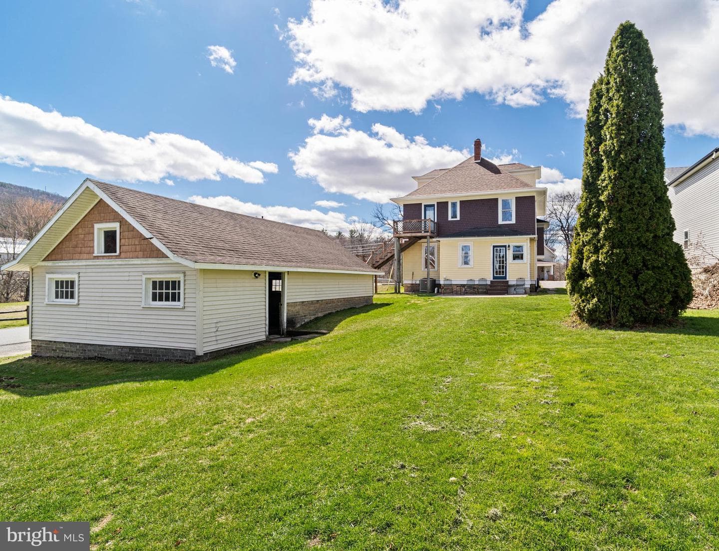 209 S High Street photo 33