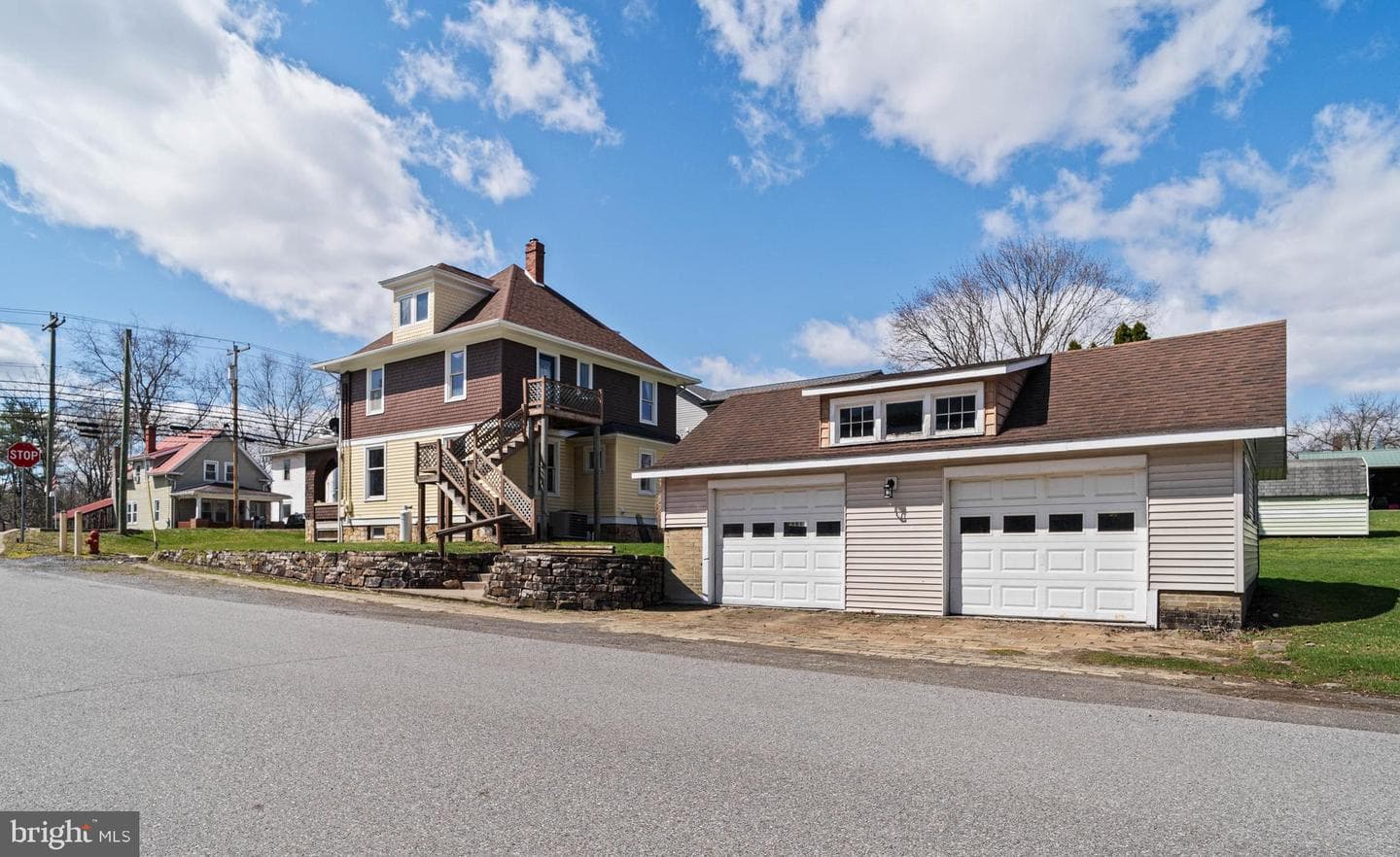 209 S High Street photo 35