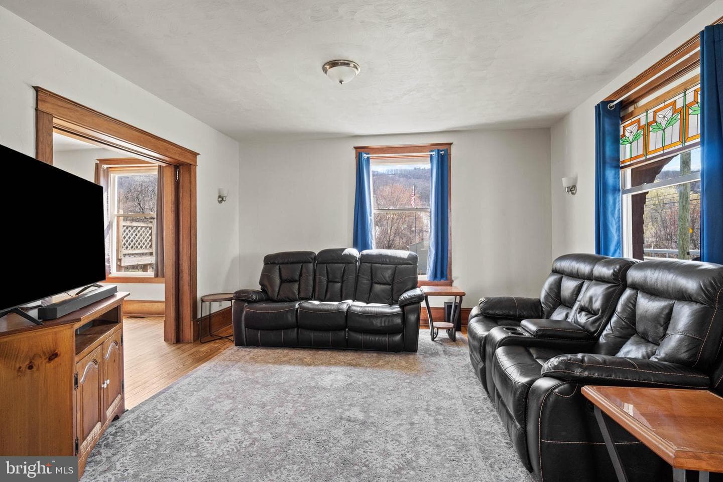 209 S High Street photo 8