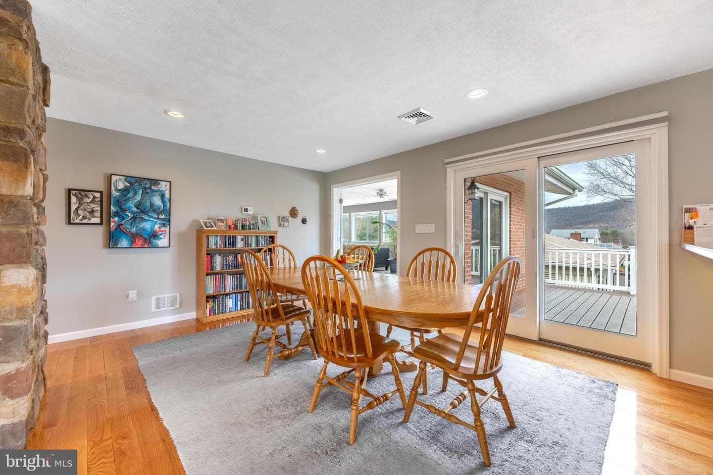 805 E High Street photo 12