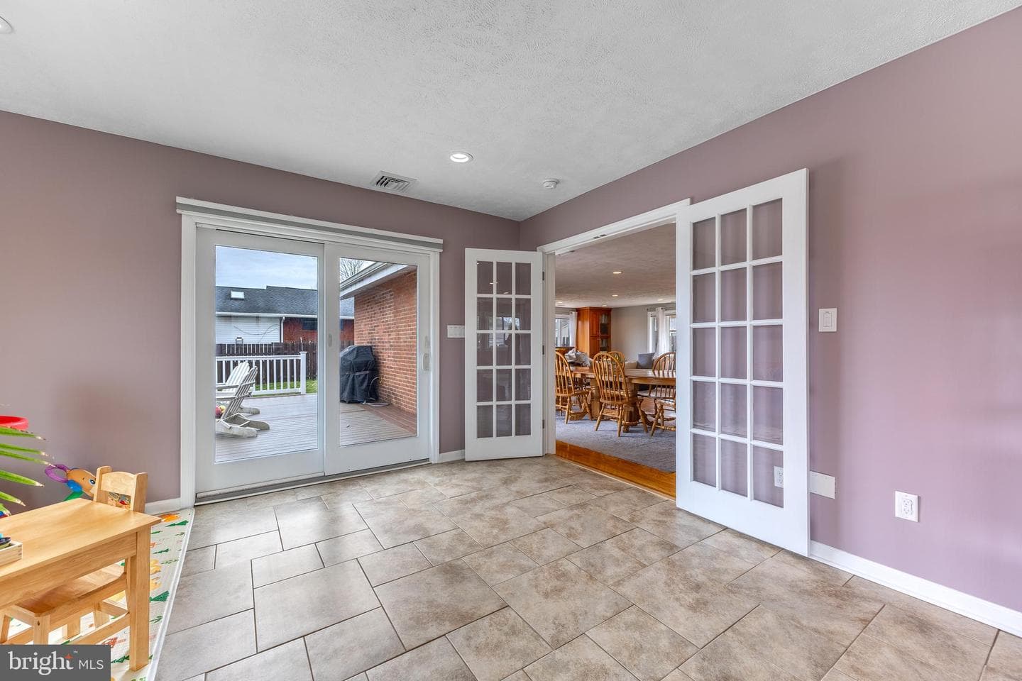 805 E High Street photo 13
