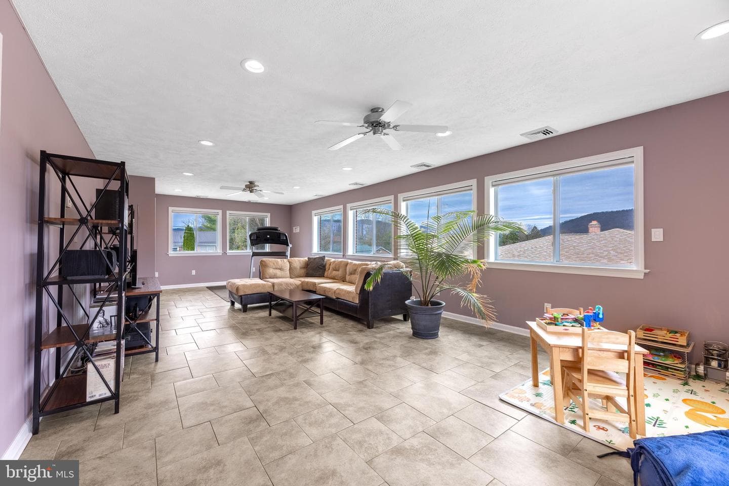 805 E High Street photo 15