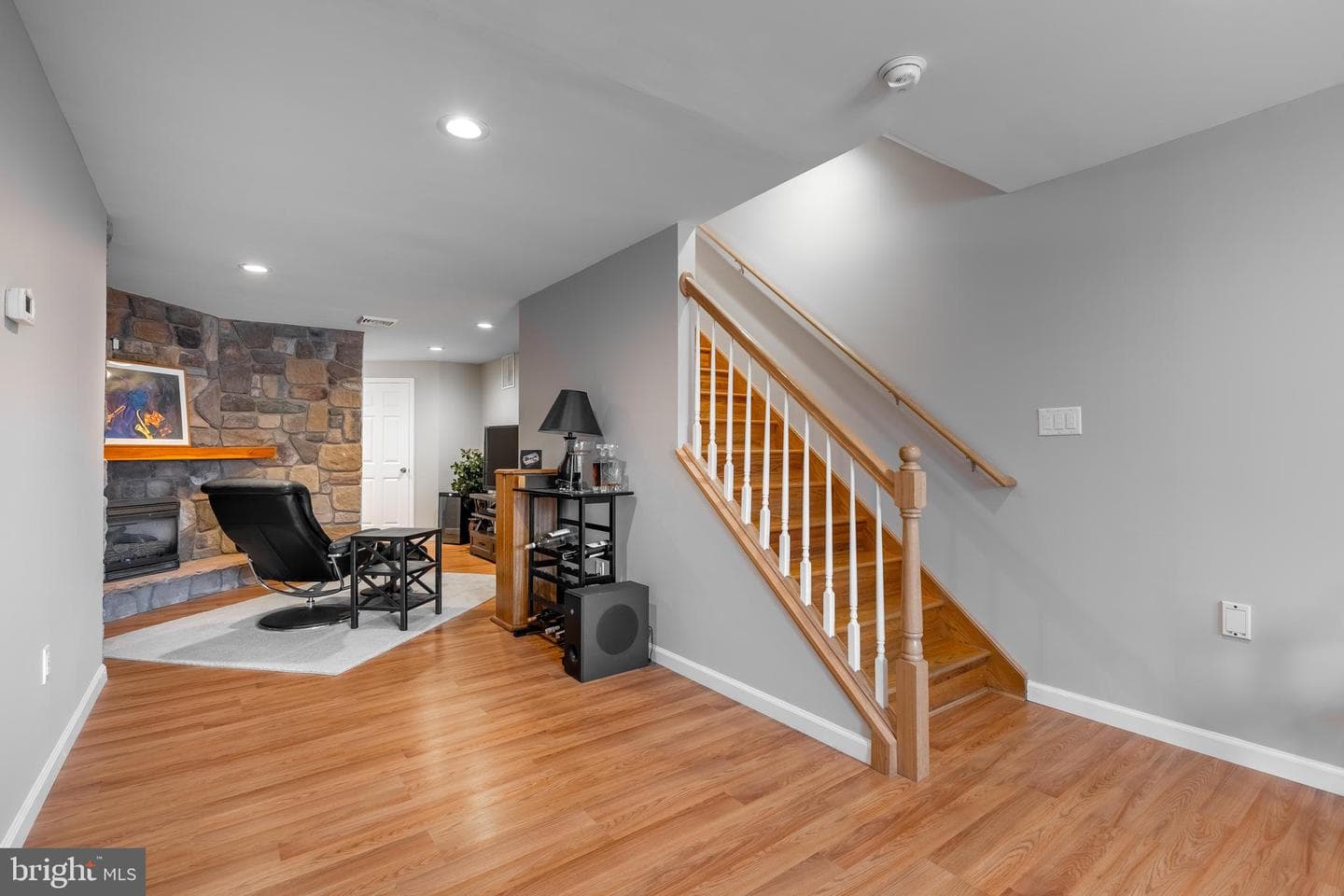 805 E High Street photo 25