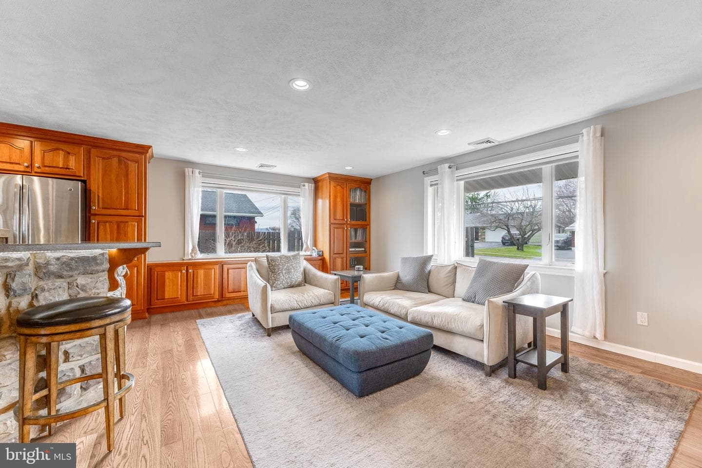 805 E High Street photo 6