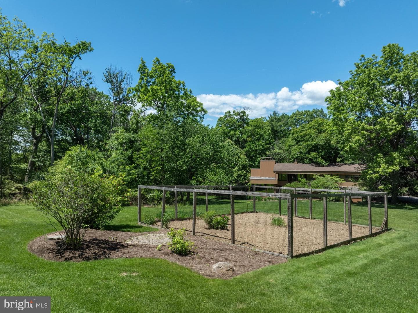 602 Windmill Road photo 19