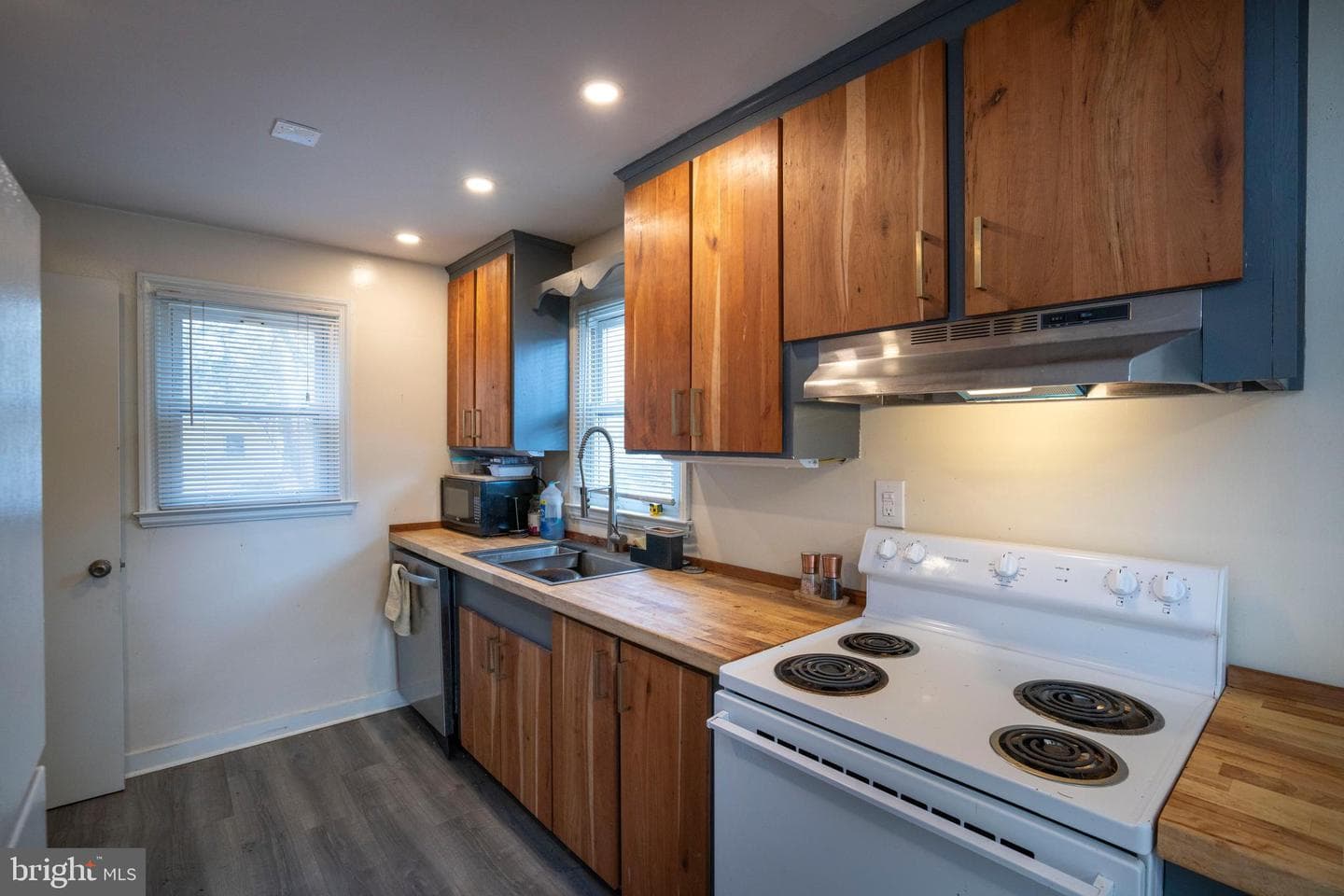 1113 S Allen Street photo 10