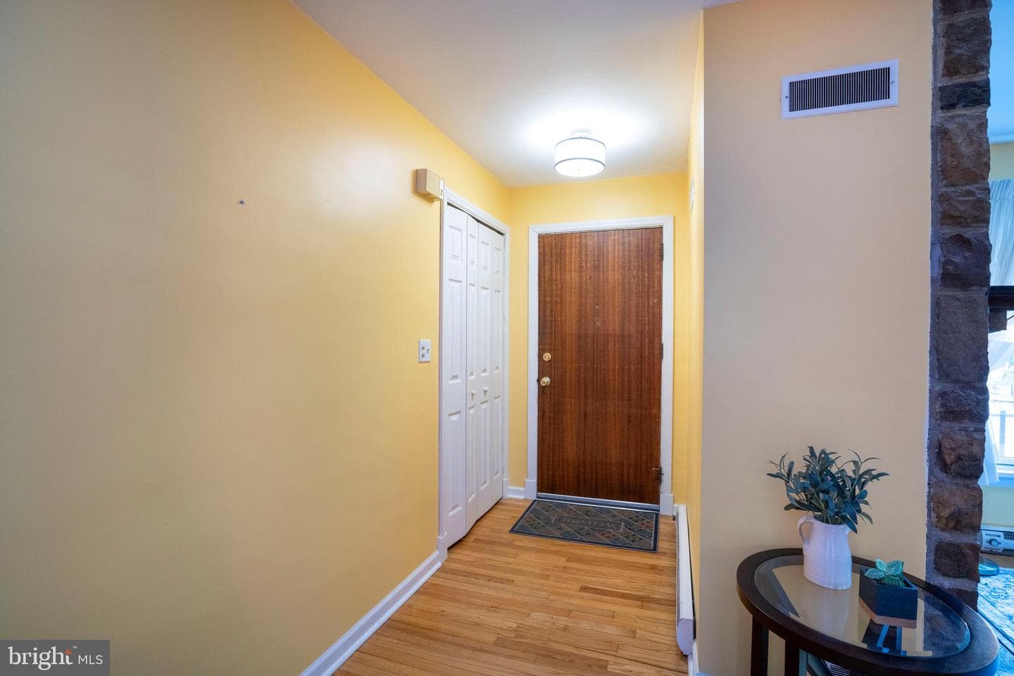 418 Martin Terrace photo 12