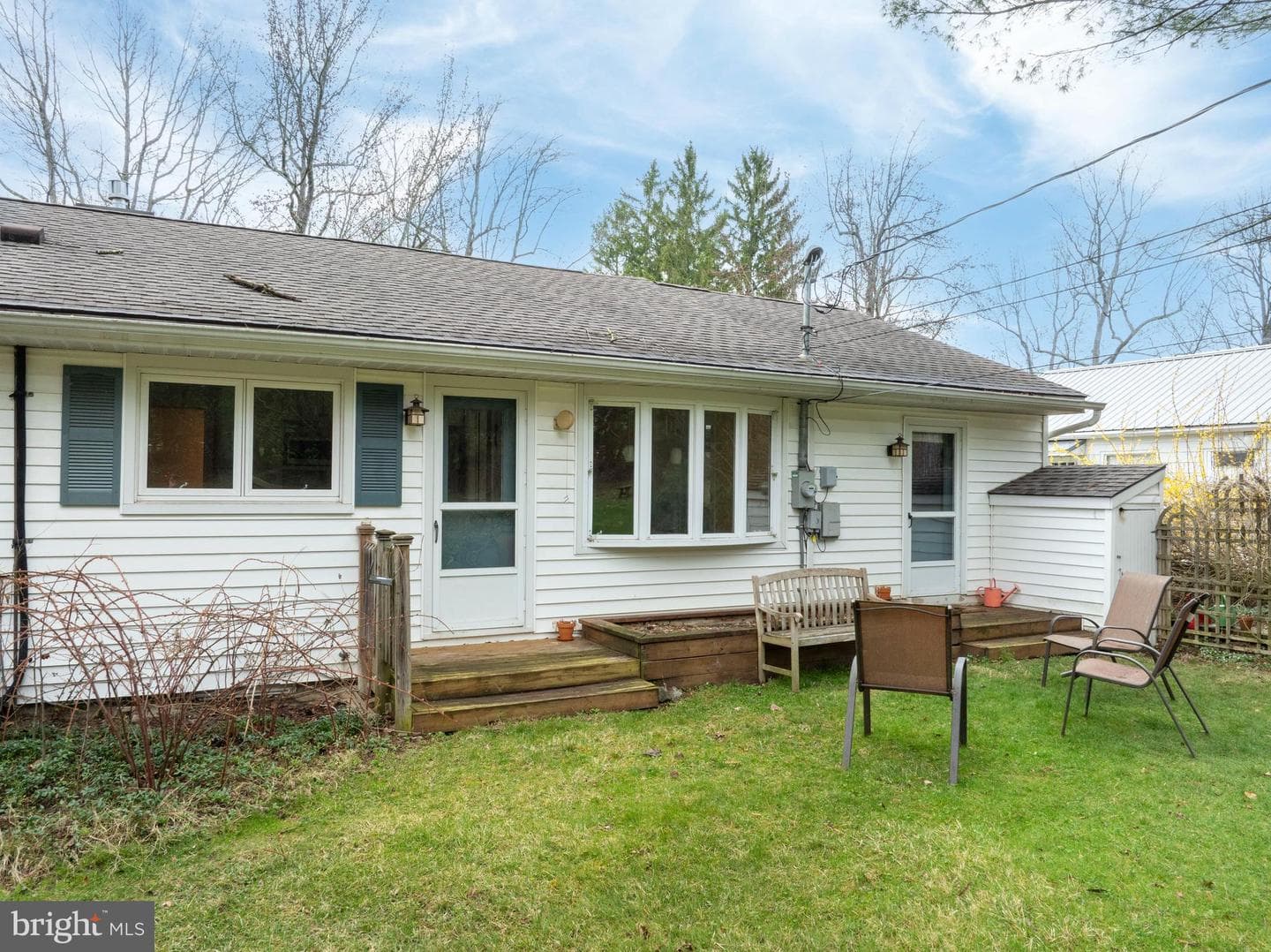 418 Martin Terrace photo 5