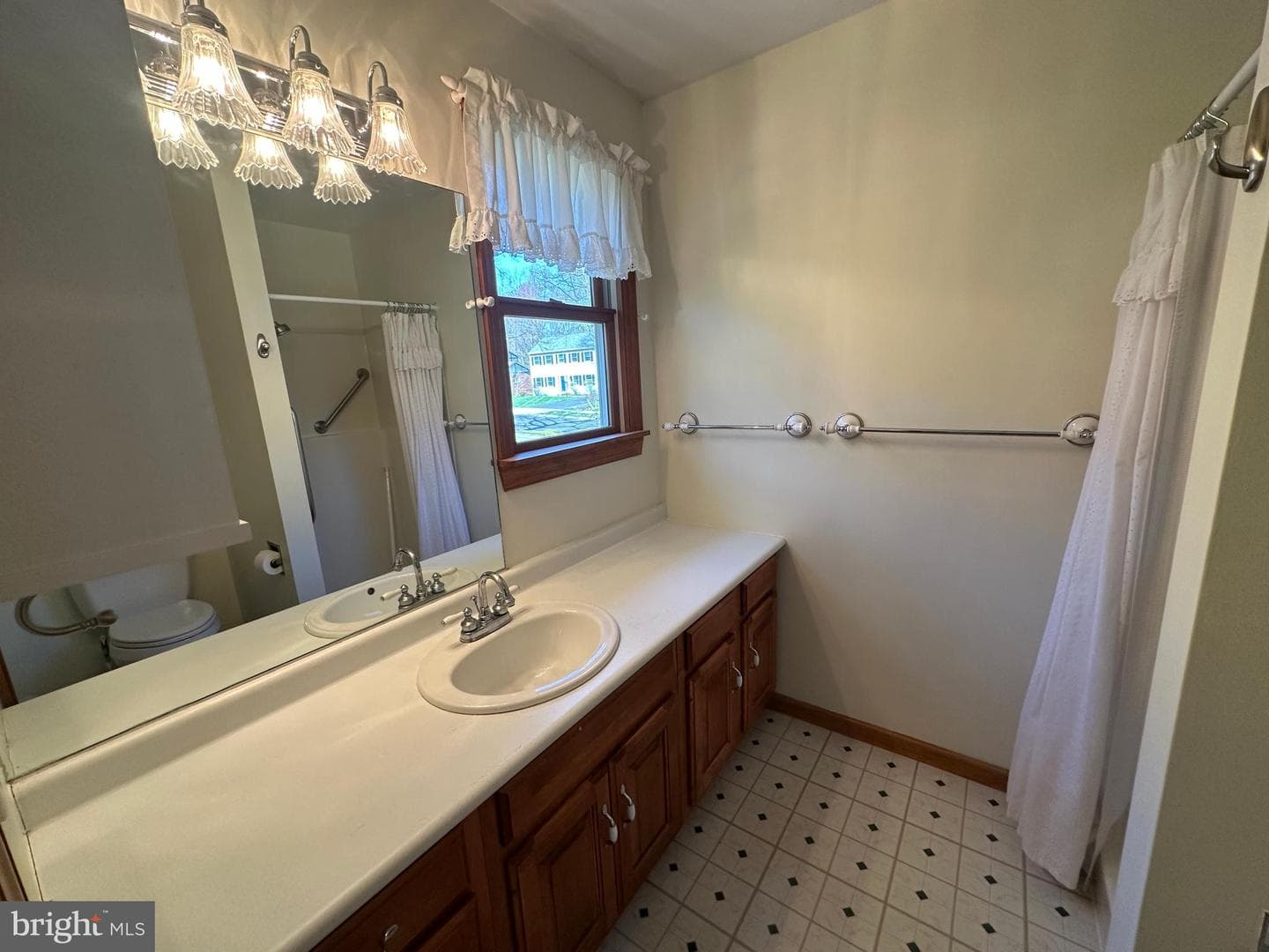 618 Berkshire Dr. photo 30