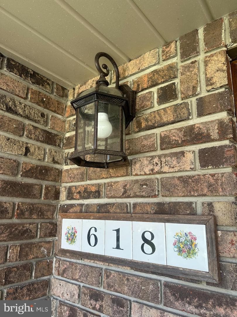 618 Berkshire Dr. photo 8