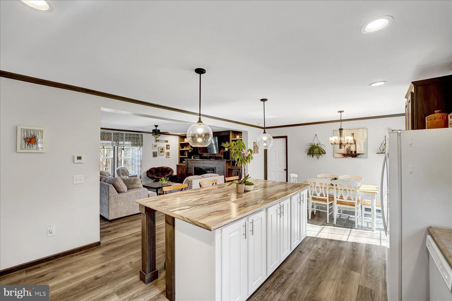 852 Spruce Road photo 16