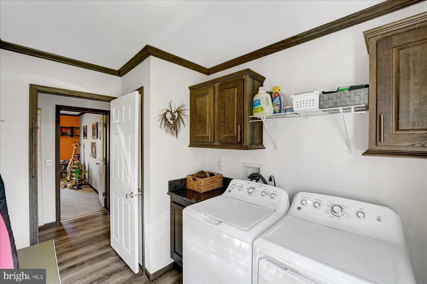 852 Spruce Road photo 23