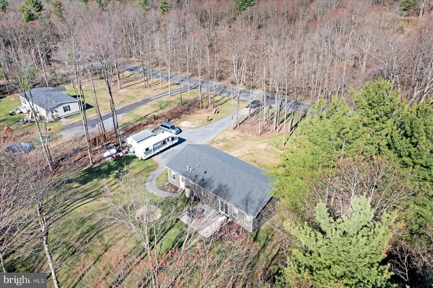 852 Spruce Road photo 33