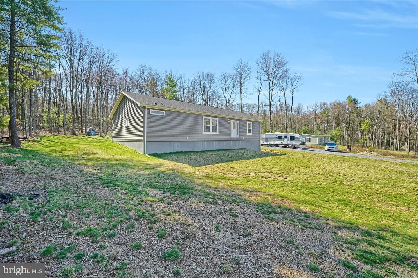 852 Spruce Road photo 35