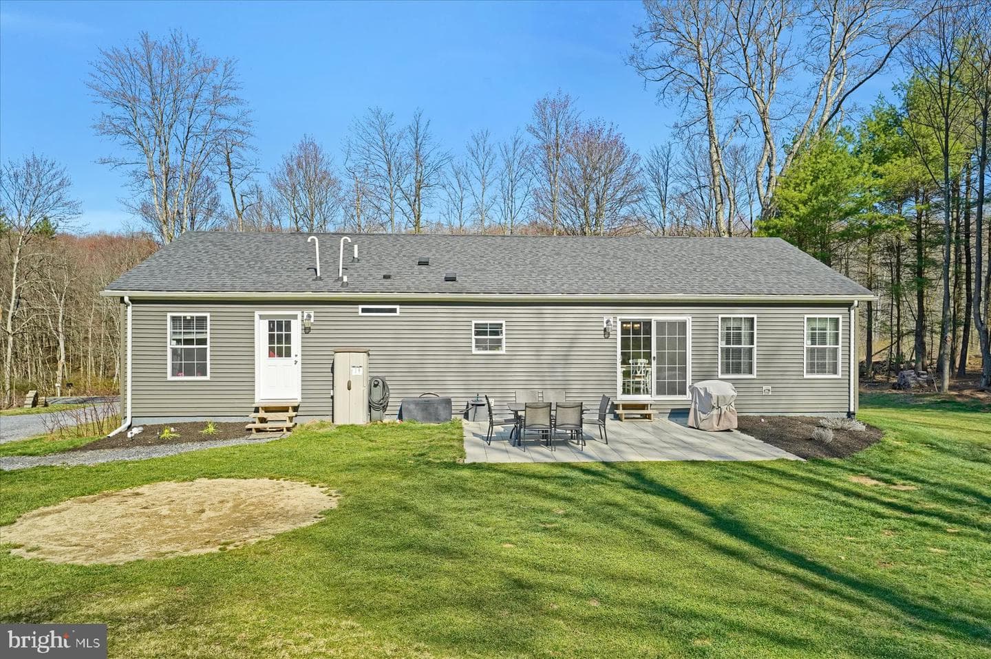 852 Spruce Road photo 43