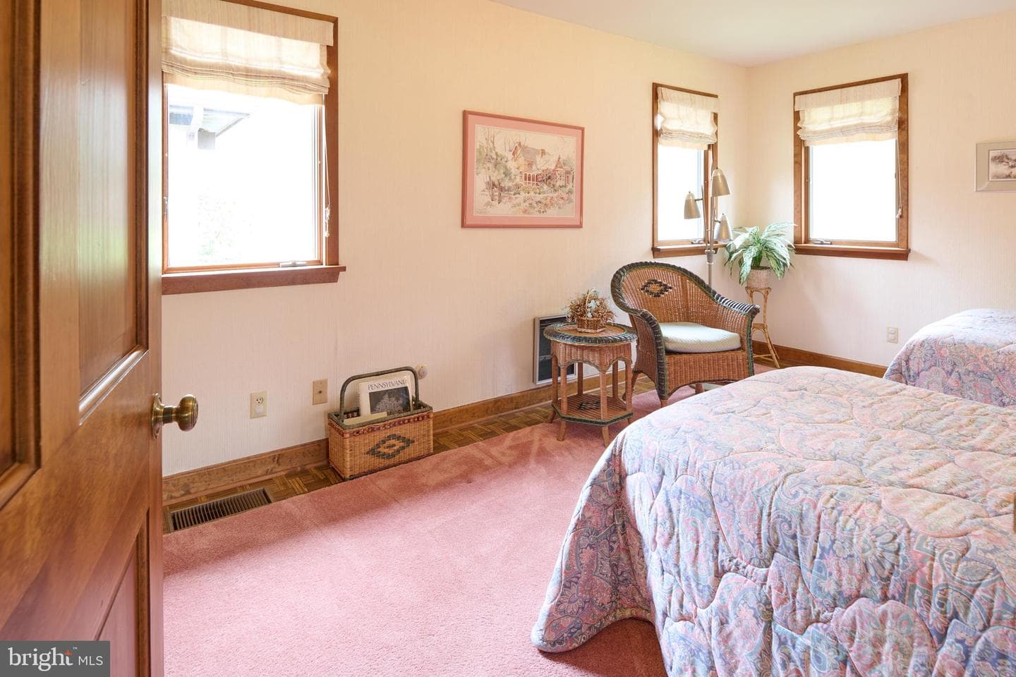 576 E Shadow Lane photo 48