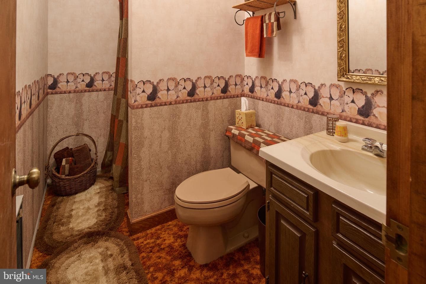576 E Shadow Lane photo 79