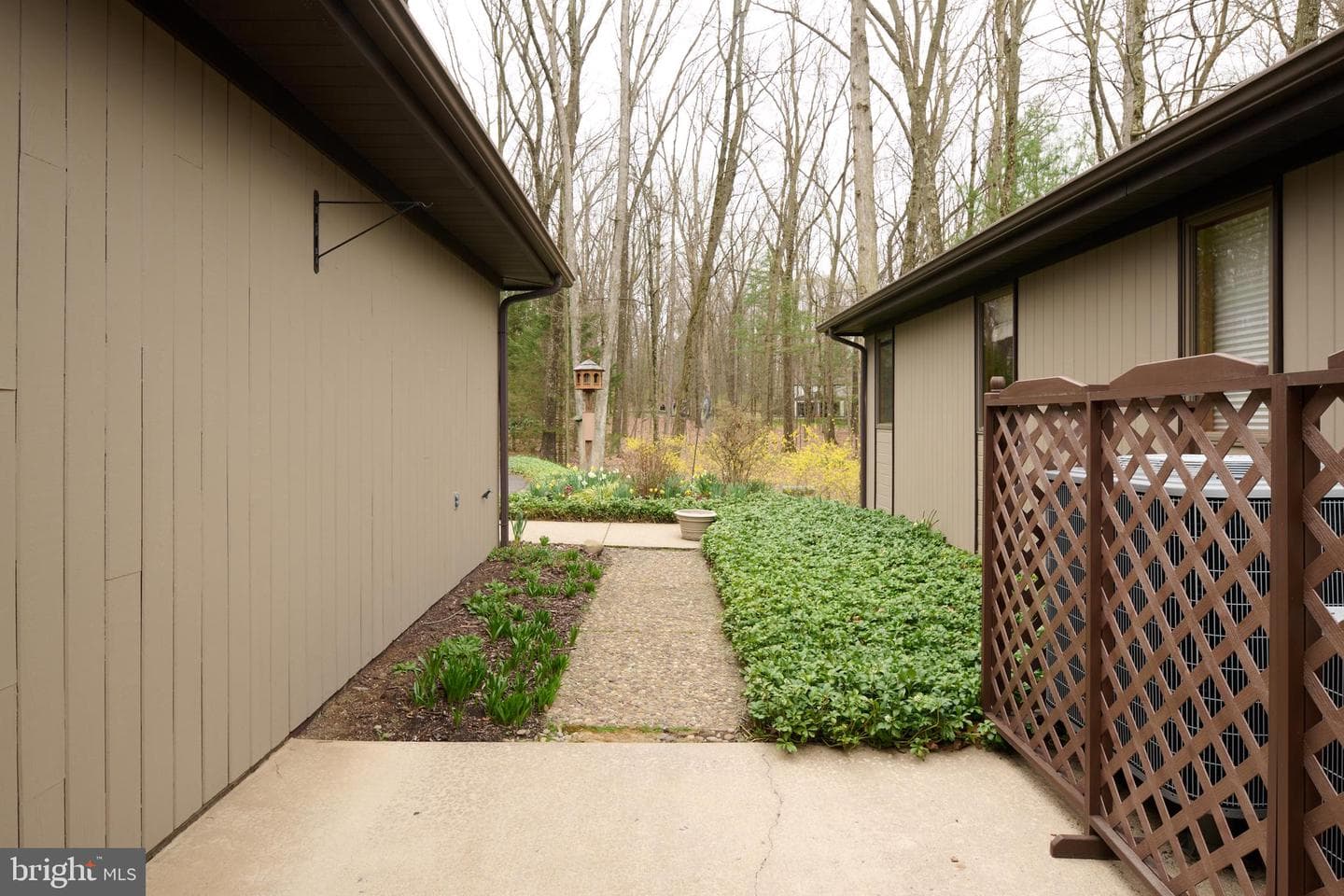 576 E Shadow Lane photo 85