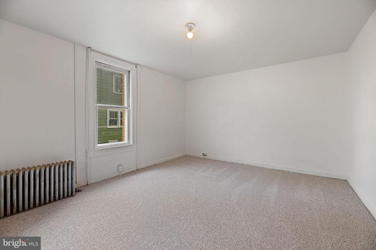 165 Richard Street photo 10