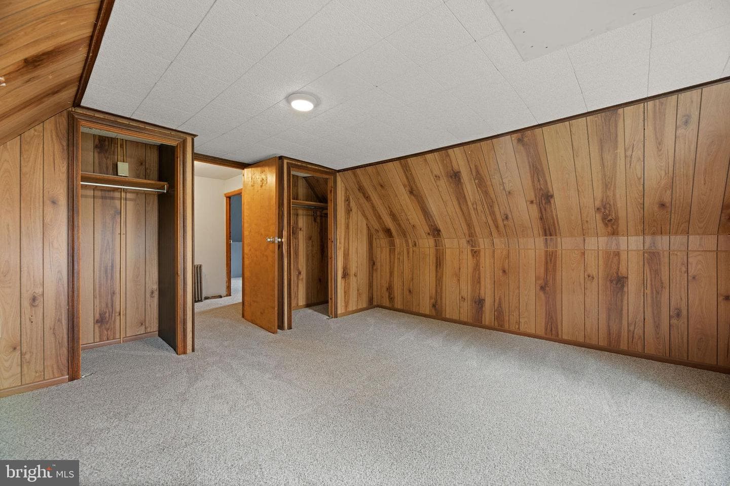 165 Richard Street photo 31