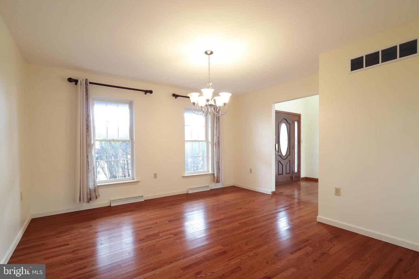 155 Lorinda Lane photo 9