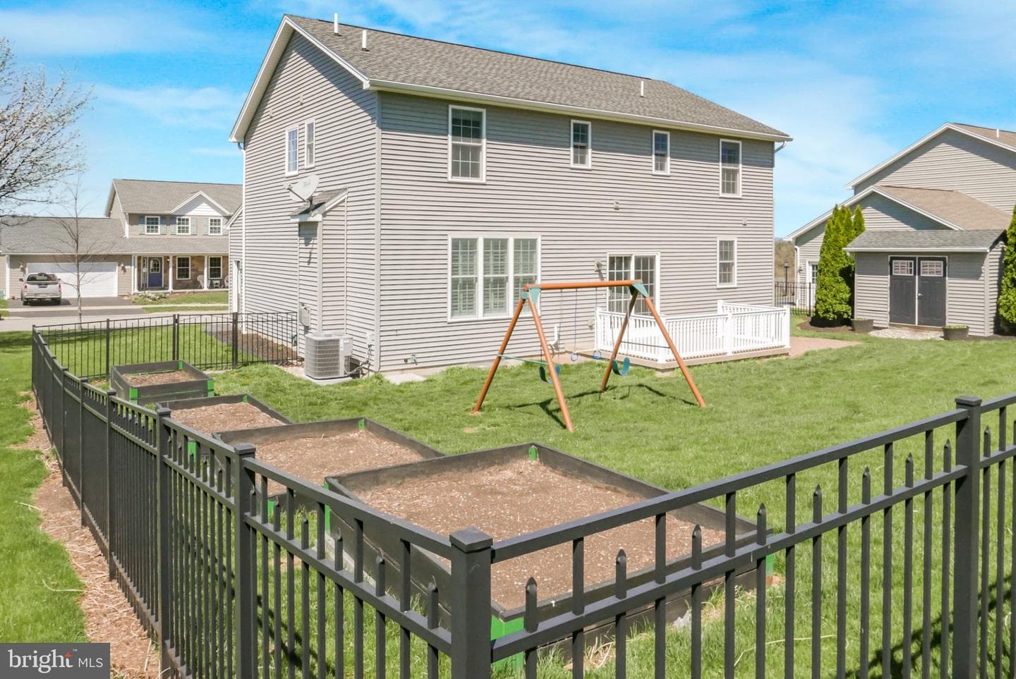 141 Matilda Avenue photo 34