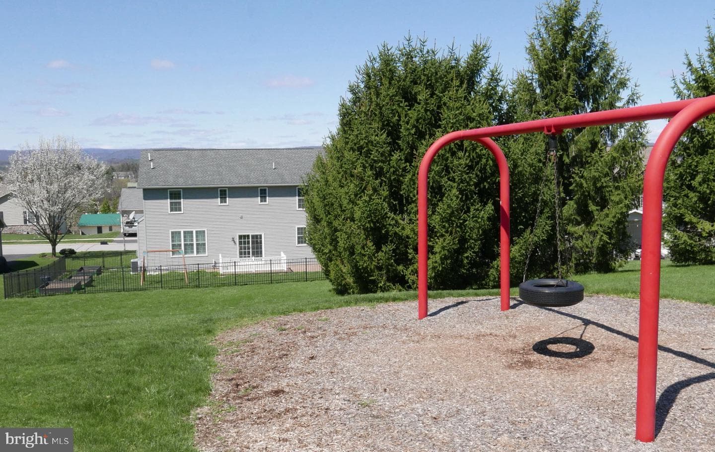 141 Matilda Avenue photo 35