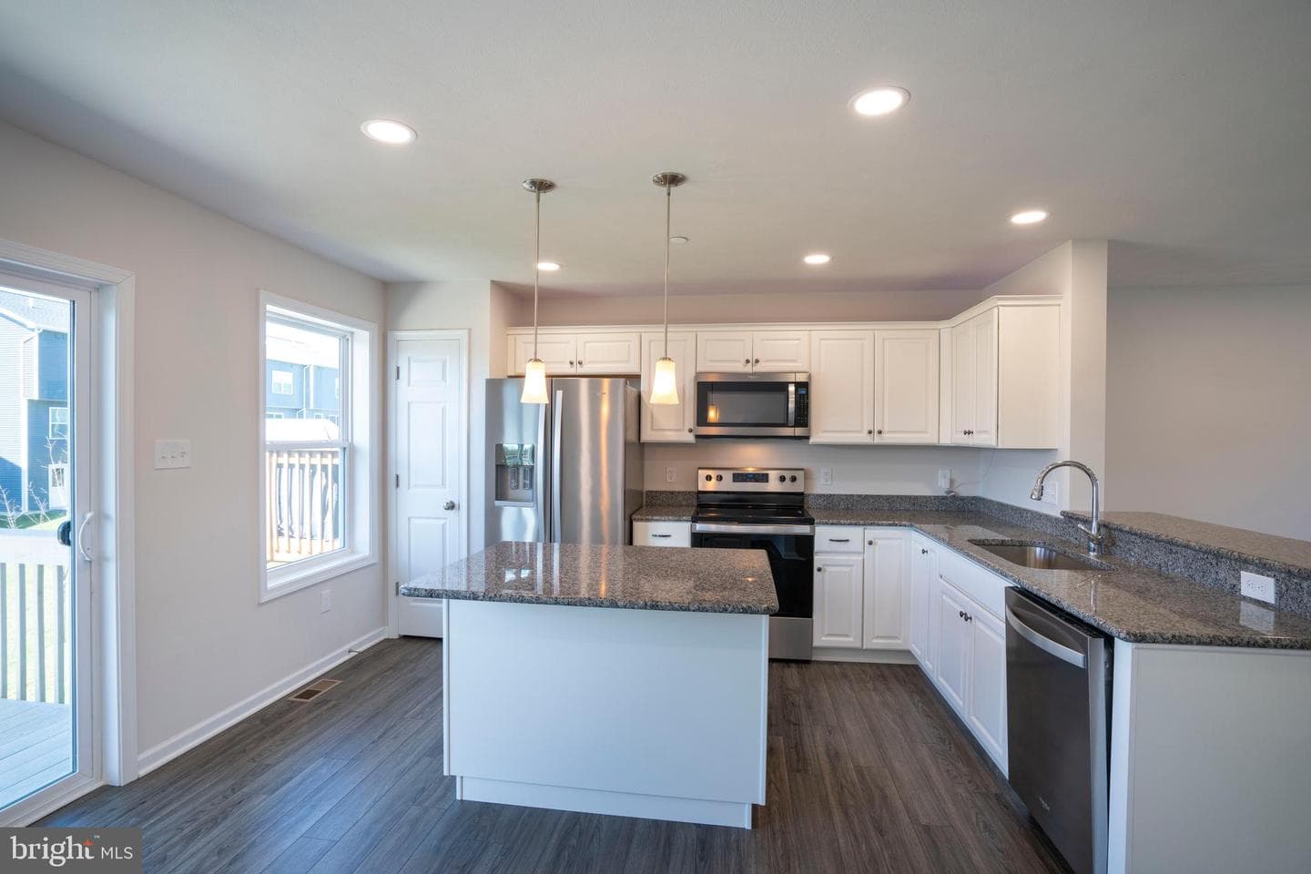 114 Veery Way photo 9