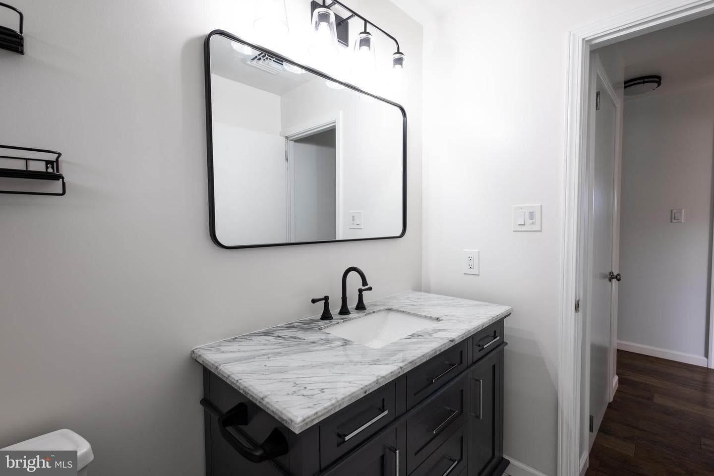 167 Manor Road photo 27