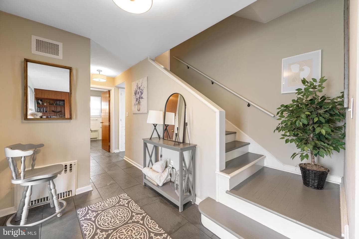 316 Homan Avenue photo 4