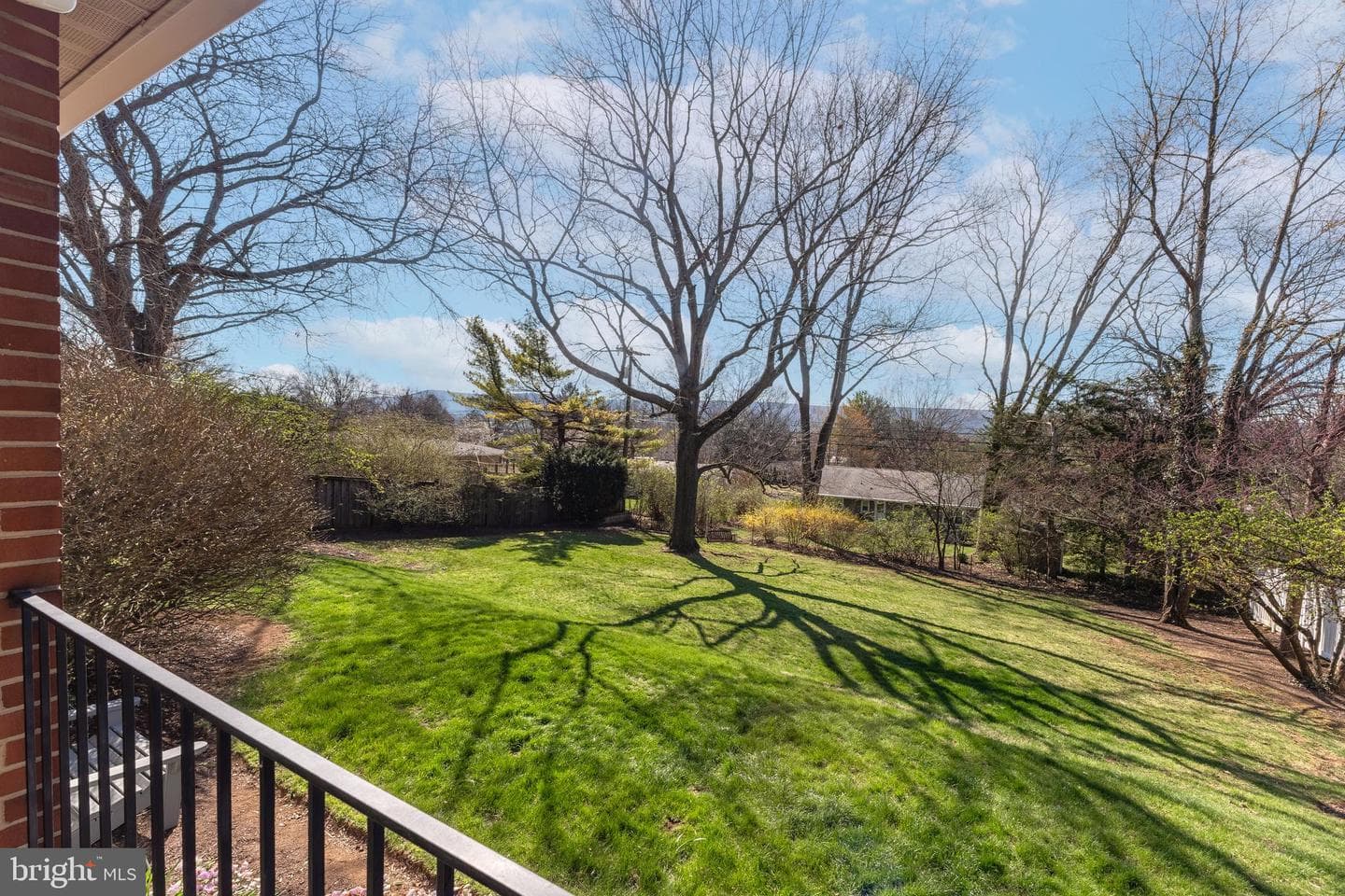 316 Homan Avenue photo 41